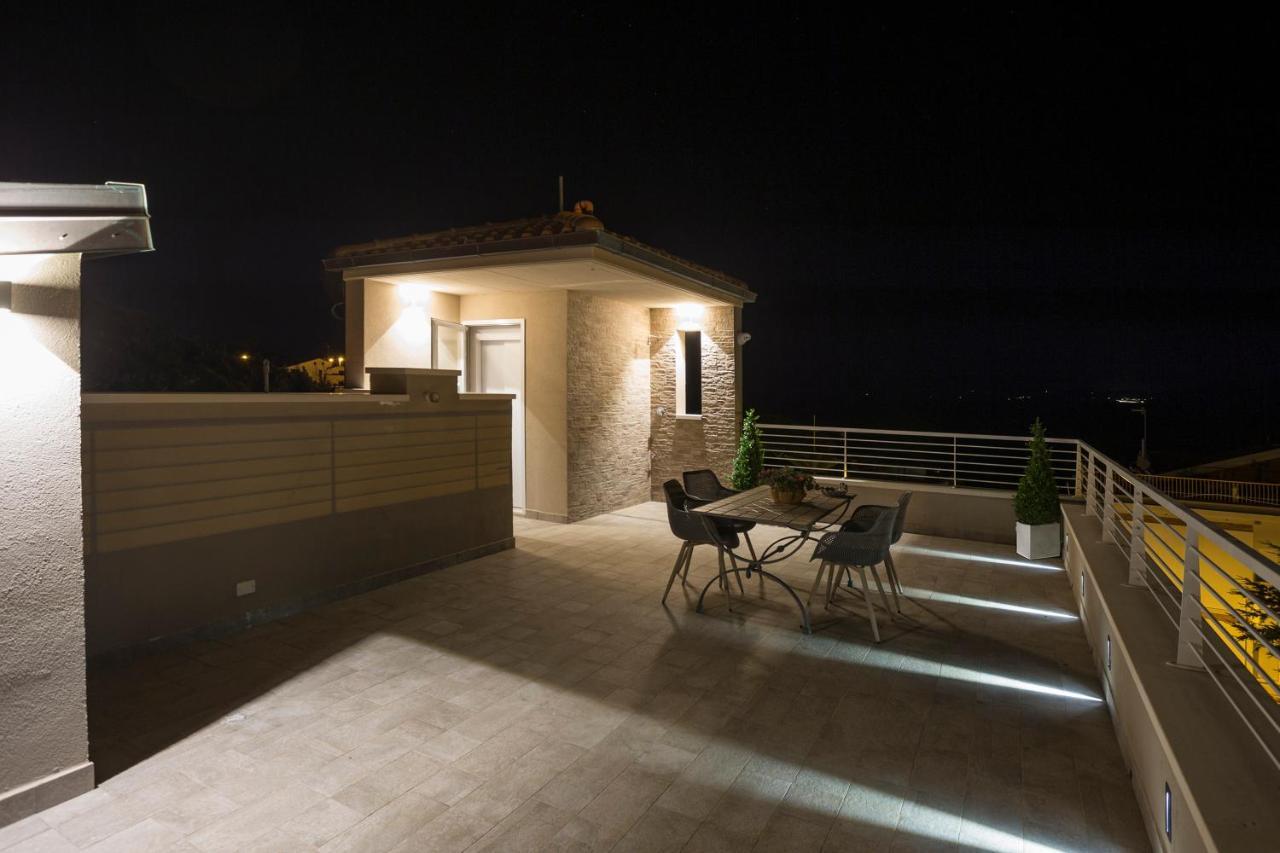 Prima Dell'Elba Family Apartments Пьомбино Екстериор снимка