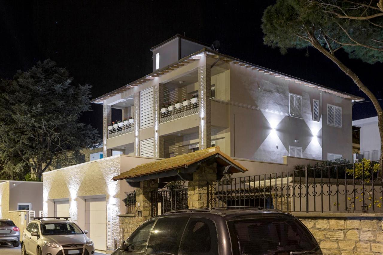Prima Dell'Elba Family Apartments Пьомбино Екстериор снимка