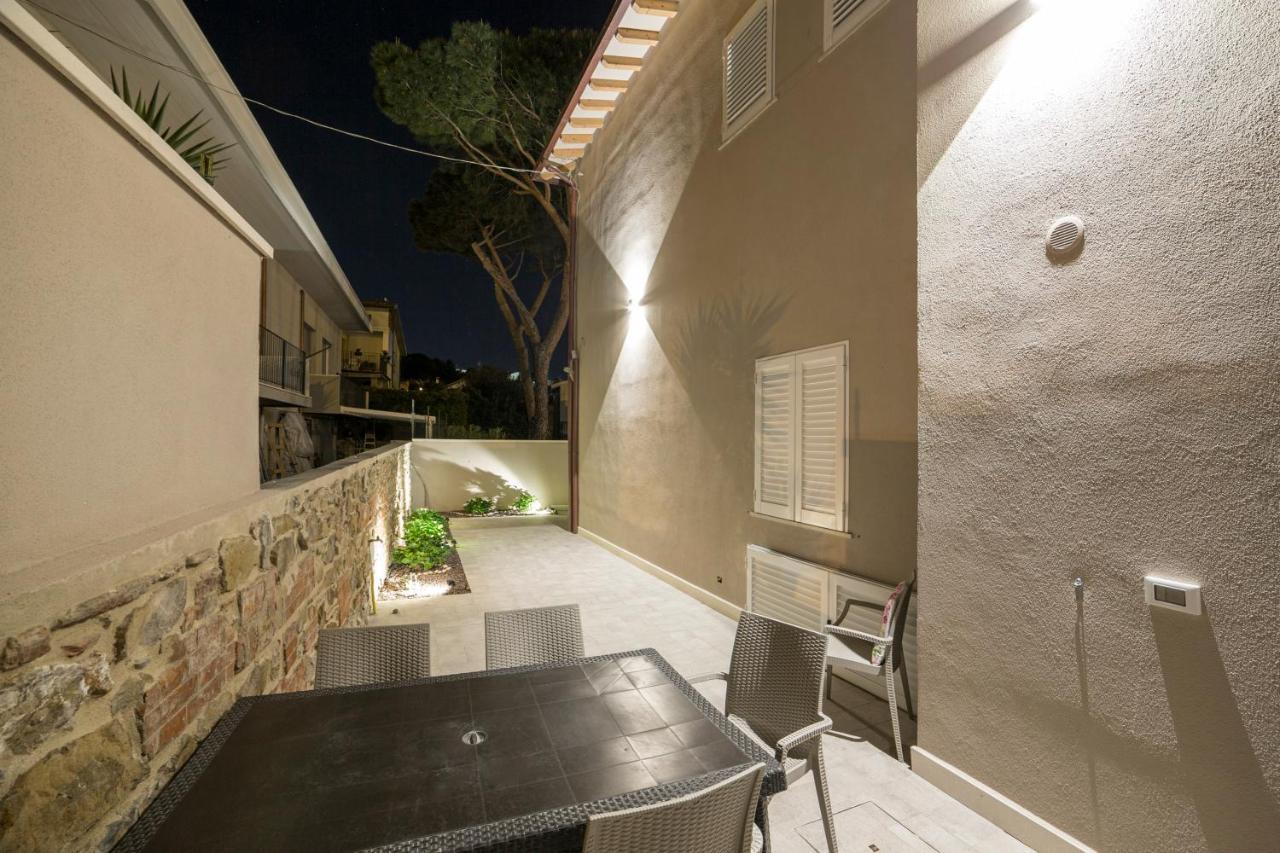 Prima Dell'Elba Family Apartments Пьомбино Екстериор снимка