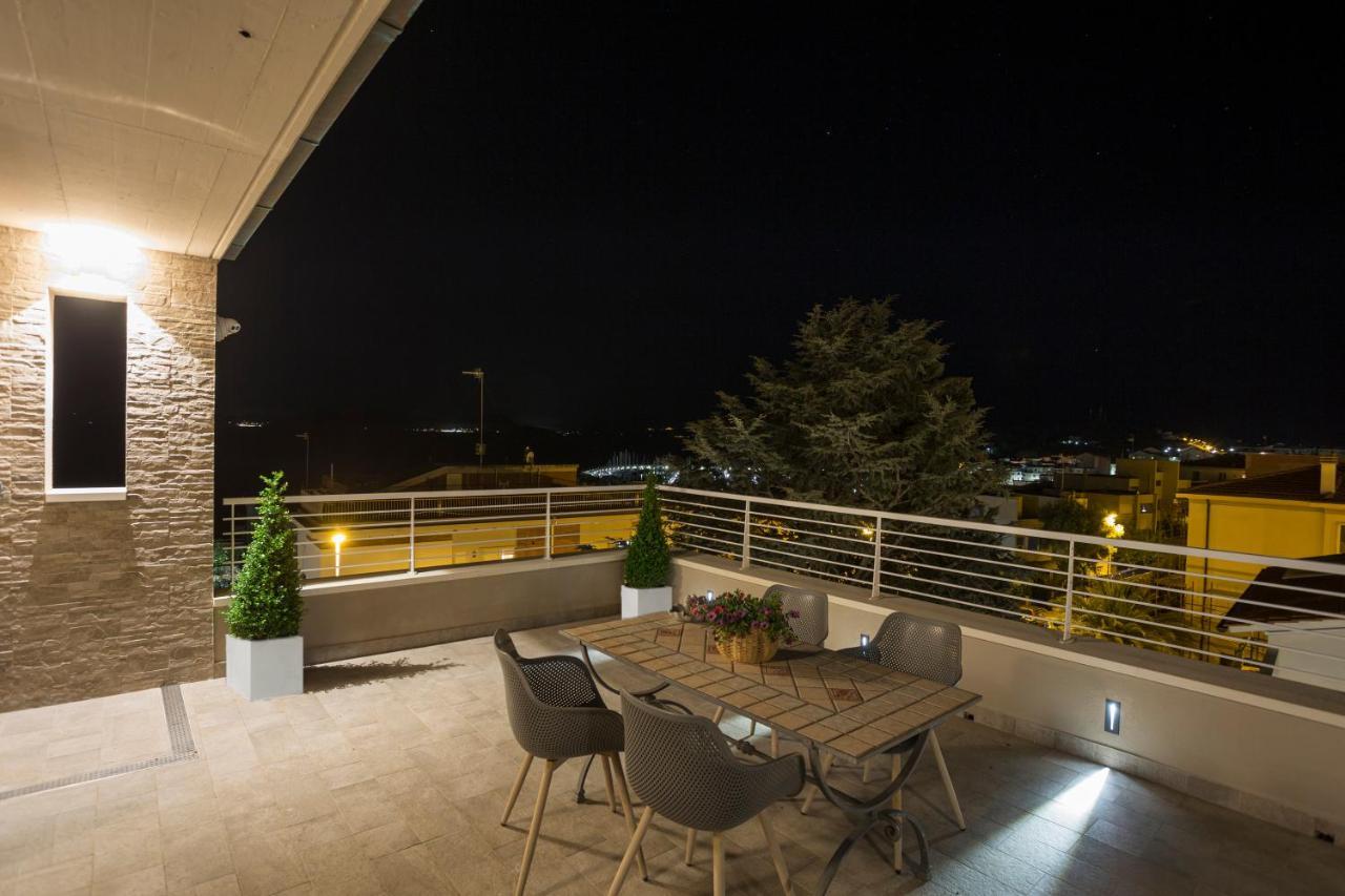 Prima Dell'Elba Family Apartments Пьомбино Екстериор снимка